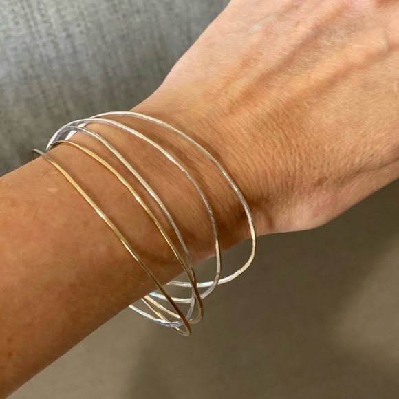 Colleen Mauer Designs Jewelry - 🌟5-Loop Gold/Silver Interlocking Bangle Bracelet